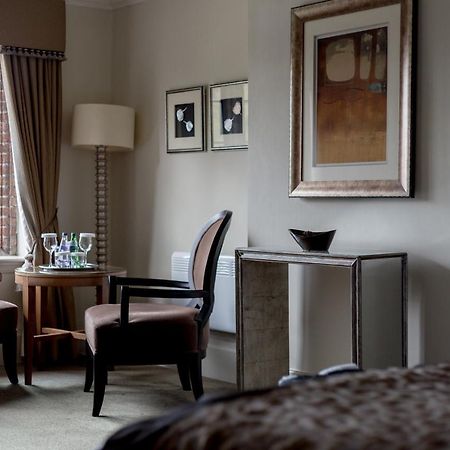 Western House Hotel At Ayr Racecourse Bagian luar foto