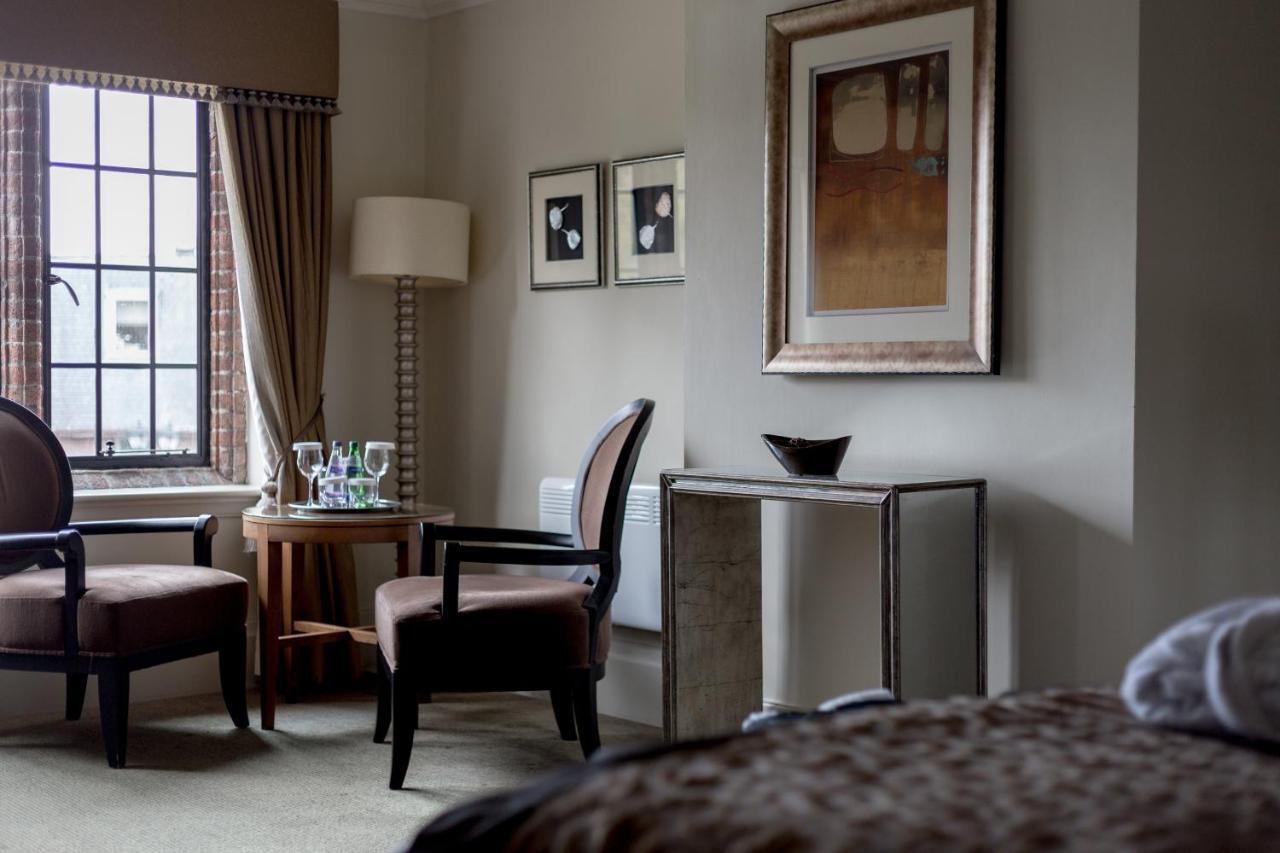 Western House Hotel At Ayr Racecourse Bagian luar foto