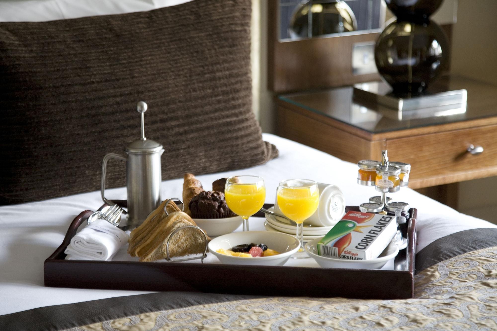 Western House Hotel At Ayr Racecourse Bagian luar foto