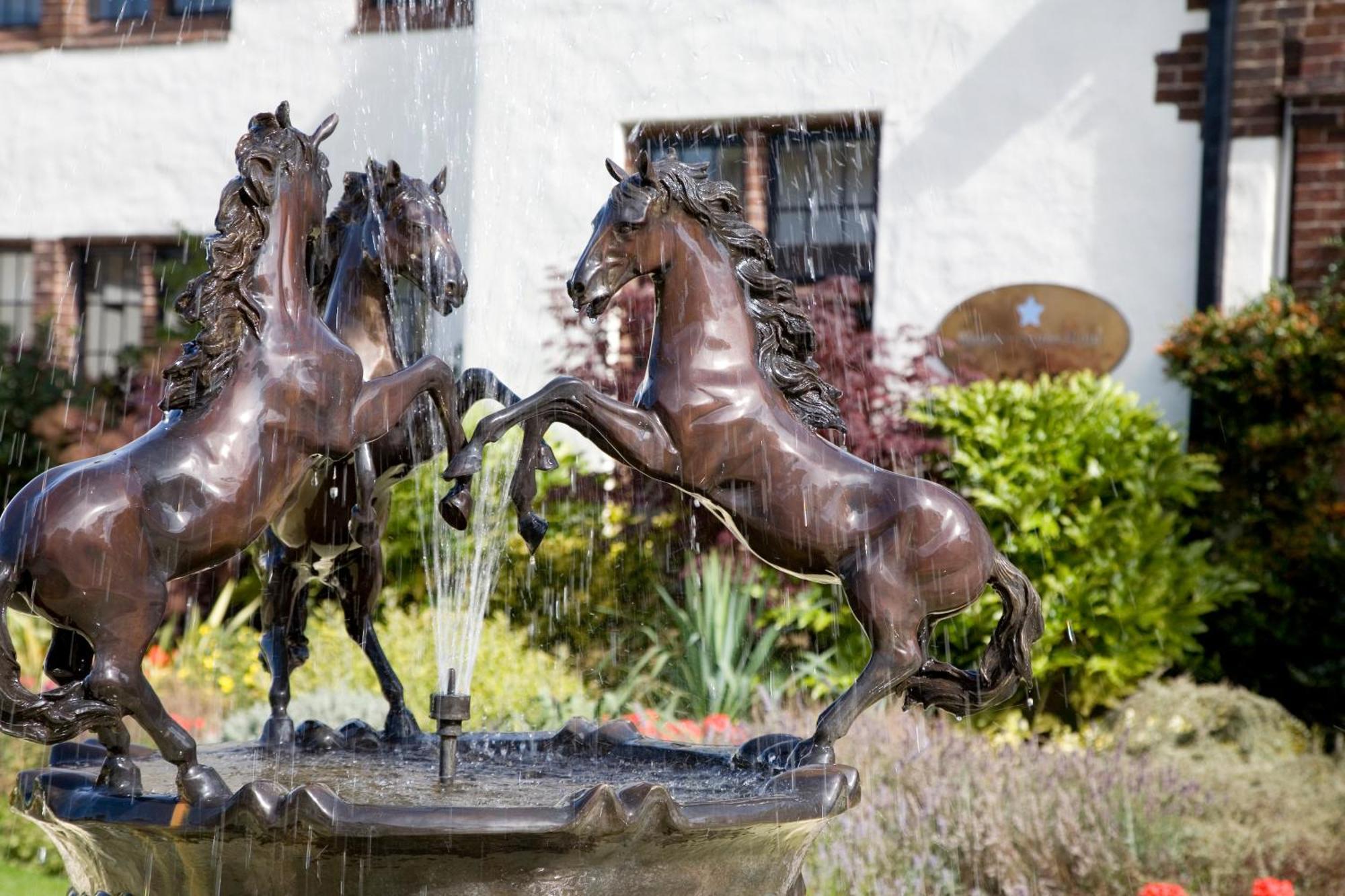 Western House Hotel At Ayr Racecourse Bagian luar foto